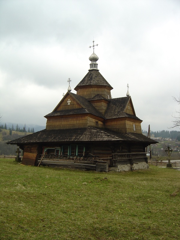 Holzkirchen in der Westukraine